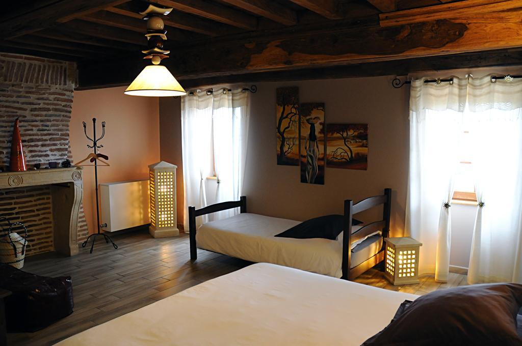 Escale En Charolais Brionnais Bed and Breakfast Saint-Julien-de-Civry Kamer foto